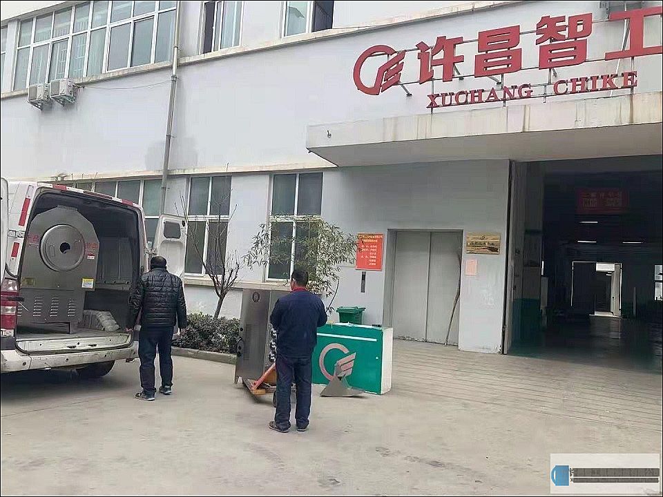 陜西漢中客戶來廠考察試機(jī)并現(xiàn)場簽訂購機(jī)合同