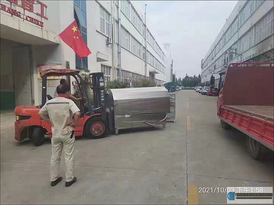 河南濮陽(yáng)客戶訂購(gòu)中大型電磁炒貨機(jī)直接拉走