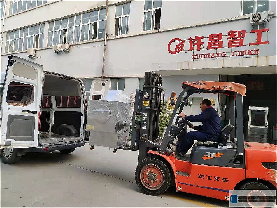 許昌智工小型大型電磁炒貨機(jī)裝車發(fā)貨